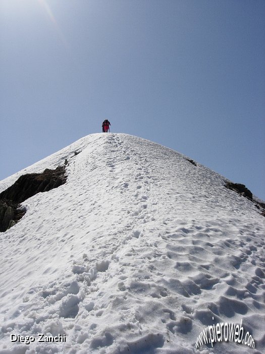 05 Salendo la Cima dedicata a Papa Giovanni Paolo II.JPG